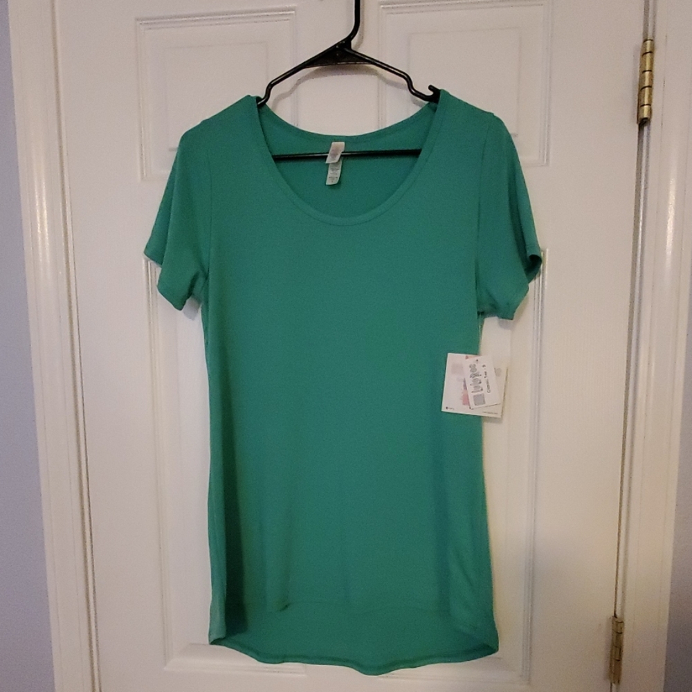 LuLaRoe shirt